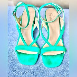 Green Naturalizer Sandals